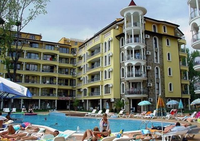 Двухкомнатная квартира в центральной части курорта Солнечный Берег, Болгария