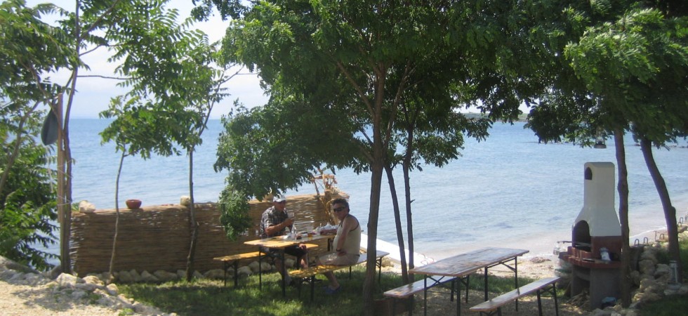 Апартаменты в курортном комплексе Villmar beach на морском берегу вблизи города Поморье, Болгария