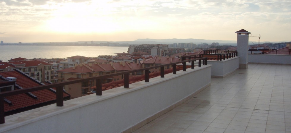 Апартаменты в комплексе Panorama Bay 2 в 200 м от берега моря, в районе между курортами Солнечный берег и Святой Влас, Болгария