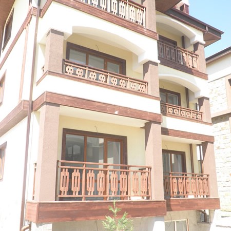 Апартаменты в Village Houses в 400 м от моря на границе курортов Святой Влас и Солнечный Берег, Болгария