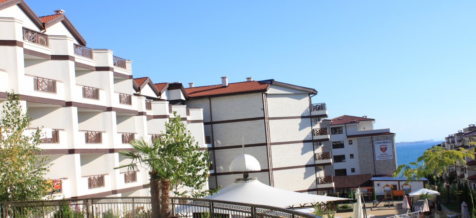 Квартиры в комплексе Royal Palm на курорте "Святой Влас" в 200 м от моря, Болгария
