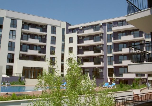 Апартамент в комплексе Амфора на курорте Золотые пески в 600 м от пляжа, Болгария